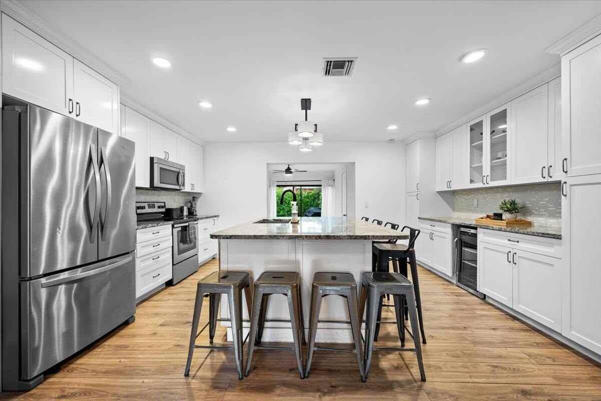 1602 Montauk Dr - Photo 6 of 18