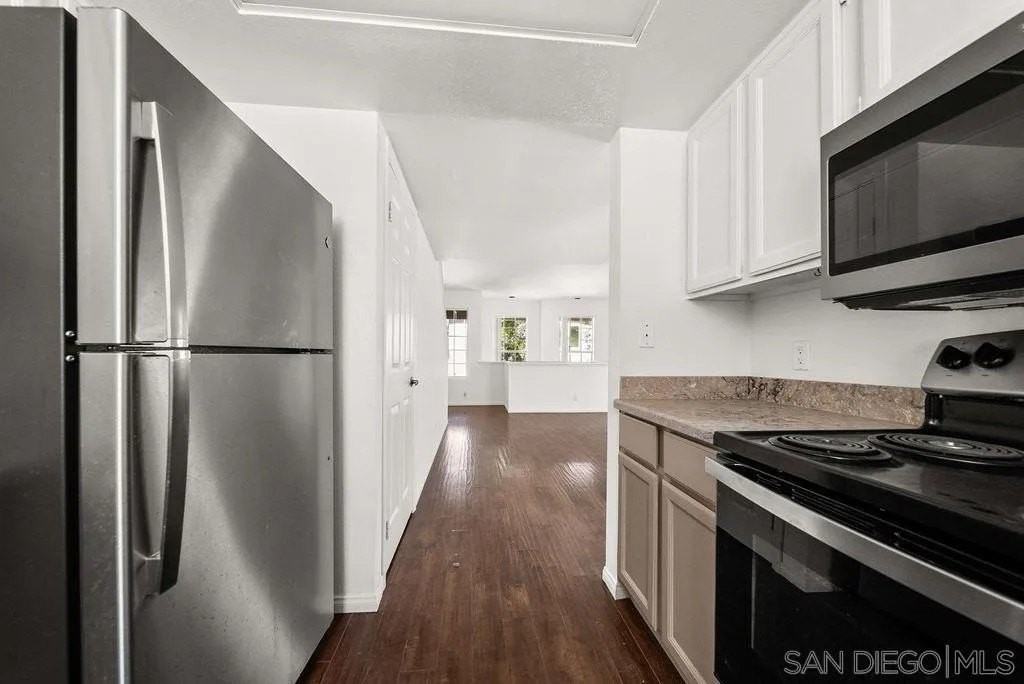 514 S Myers St #H - Photo 2 of 16