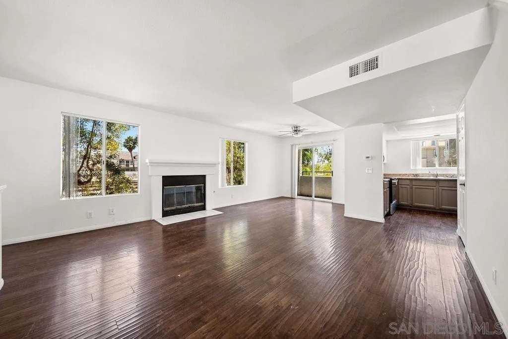 514 S Myers St #H - Photo 4 of 16