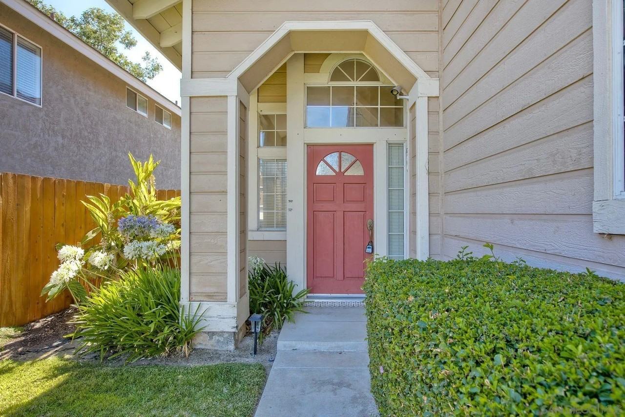 14718 Carmel Ridge Rd - Photo 3 of 19