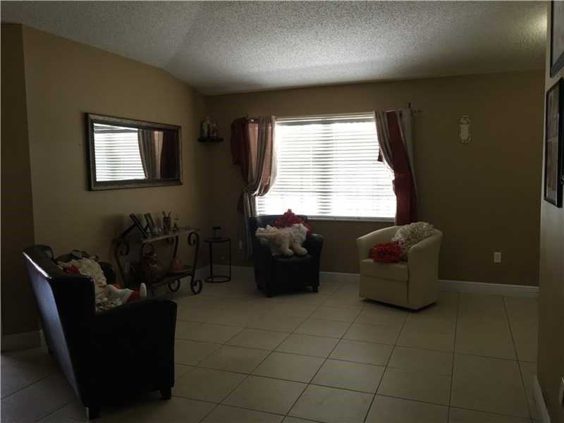 16237 SW 78th Terrace - Photo 3 of 4