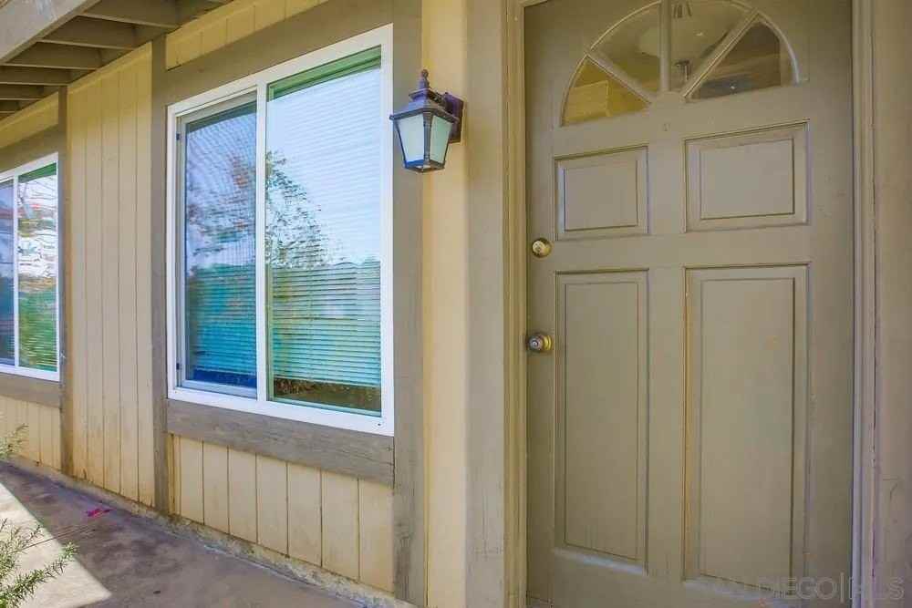14140 Barrymore St - Photo 7 of 50