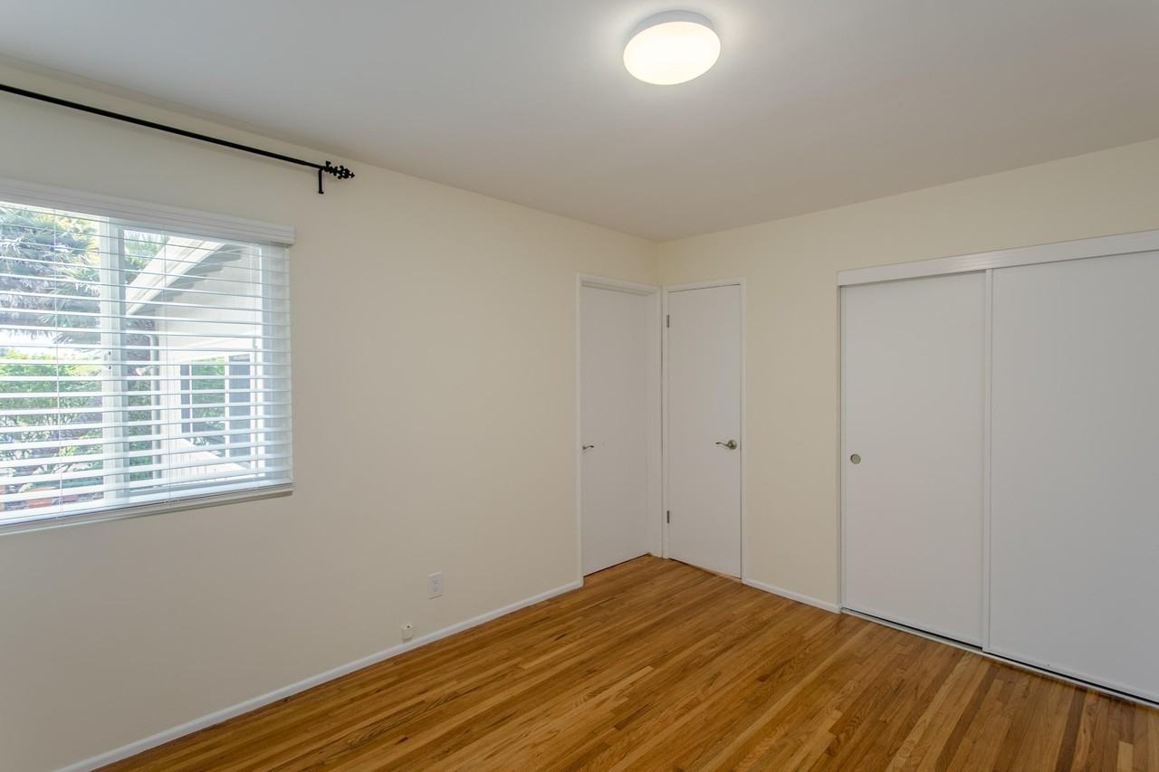 733 Circle Dr - Photo 6 of 21