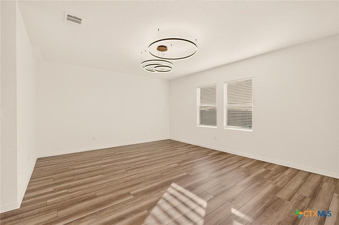 361 Wren Ln - Photo 4 of 31