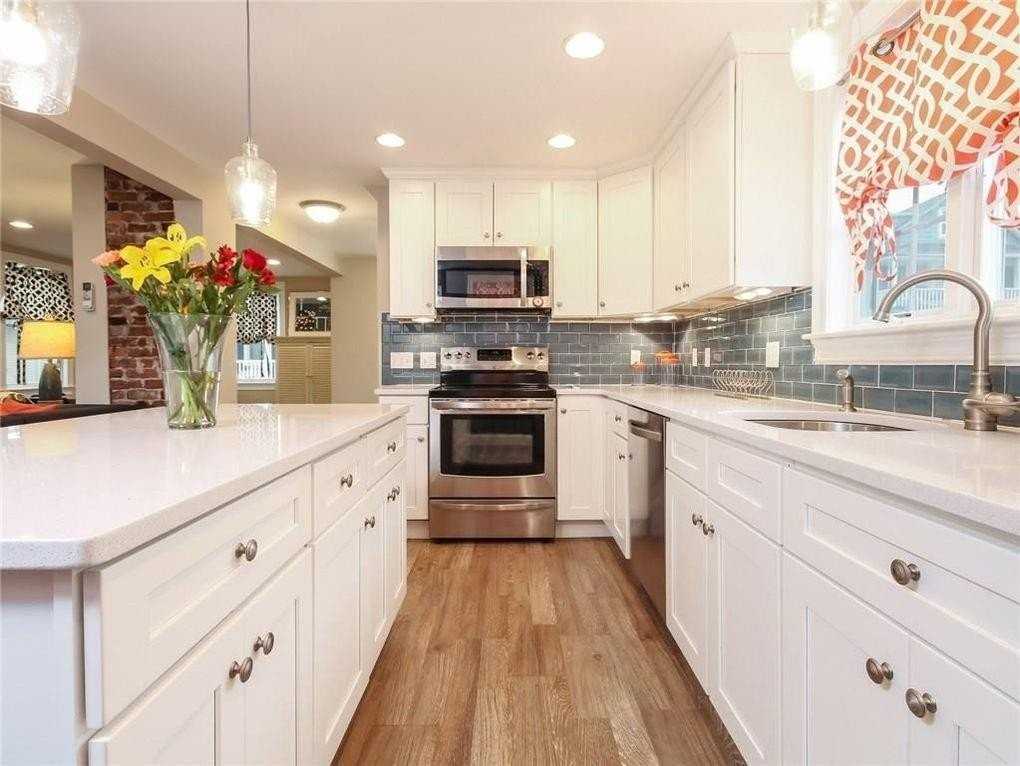 13 Lucas Ave - Photo 4 of 23
