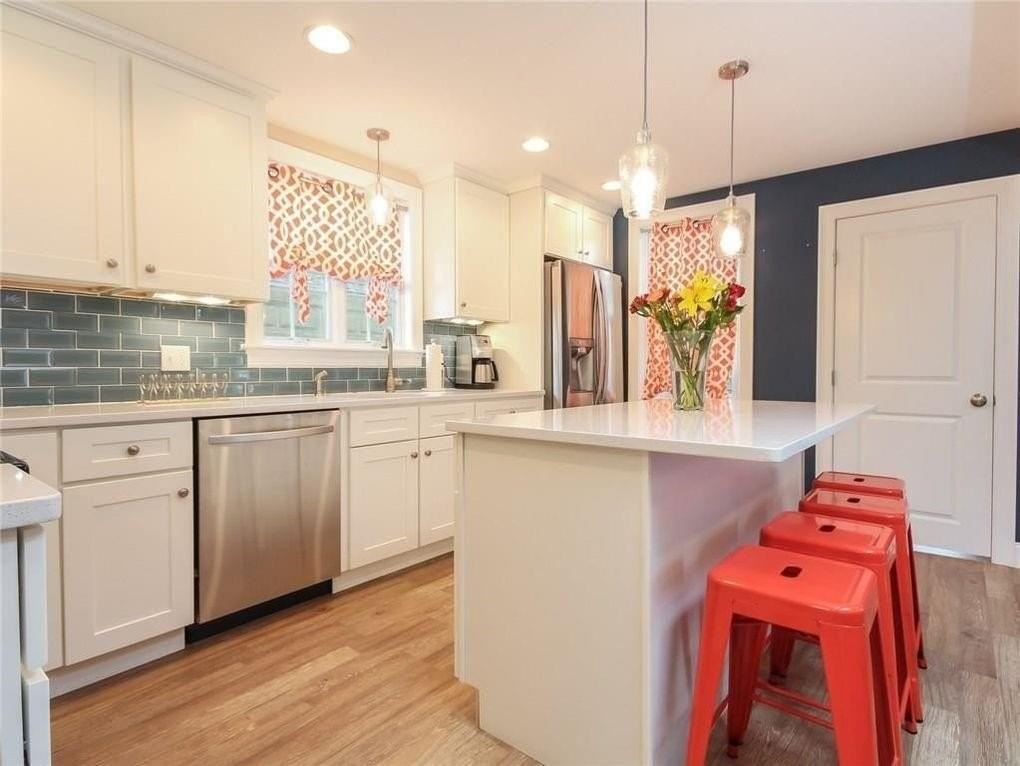 13 Lucas Ave - Photo 6 of 23