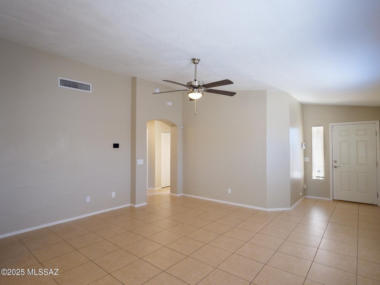 1672 W Wood Crest Ct - Photo 2 of 25