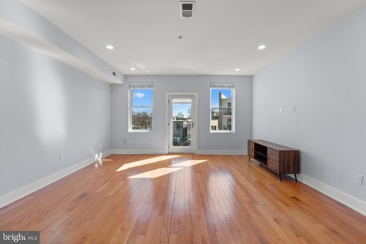 440 Rhode Island Ave Nw #303 - Photo 3 of 16