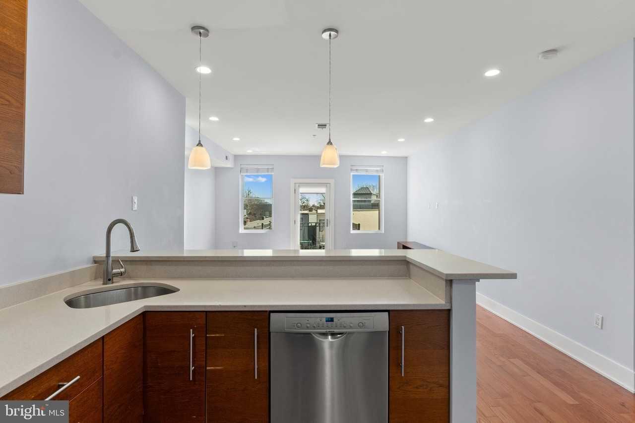 440 Rhode Island Ave Nw #303 - Photo 7 of 16