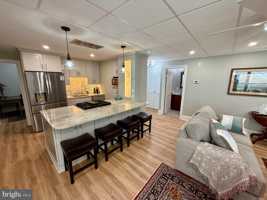 featured image of 110 Annapolis St #B