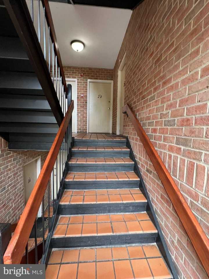 1113 Castle Harbour Way #2B - Photo 2 of 27