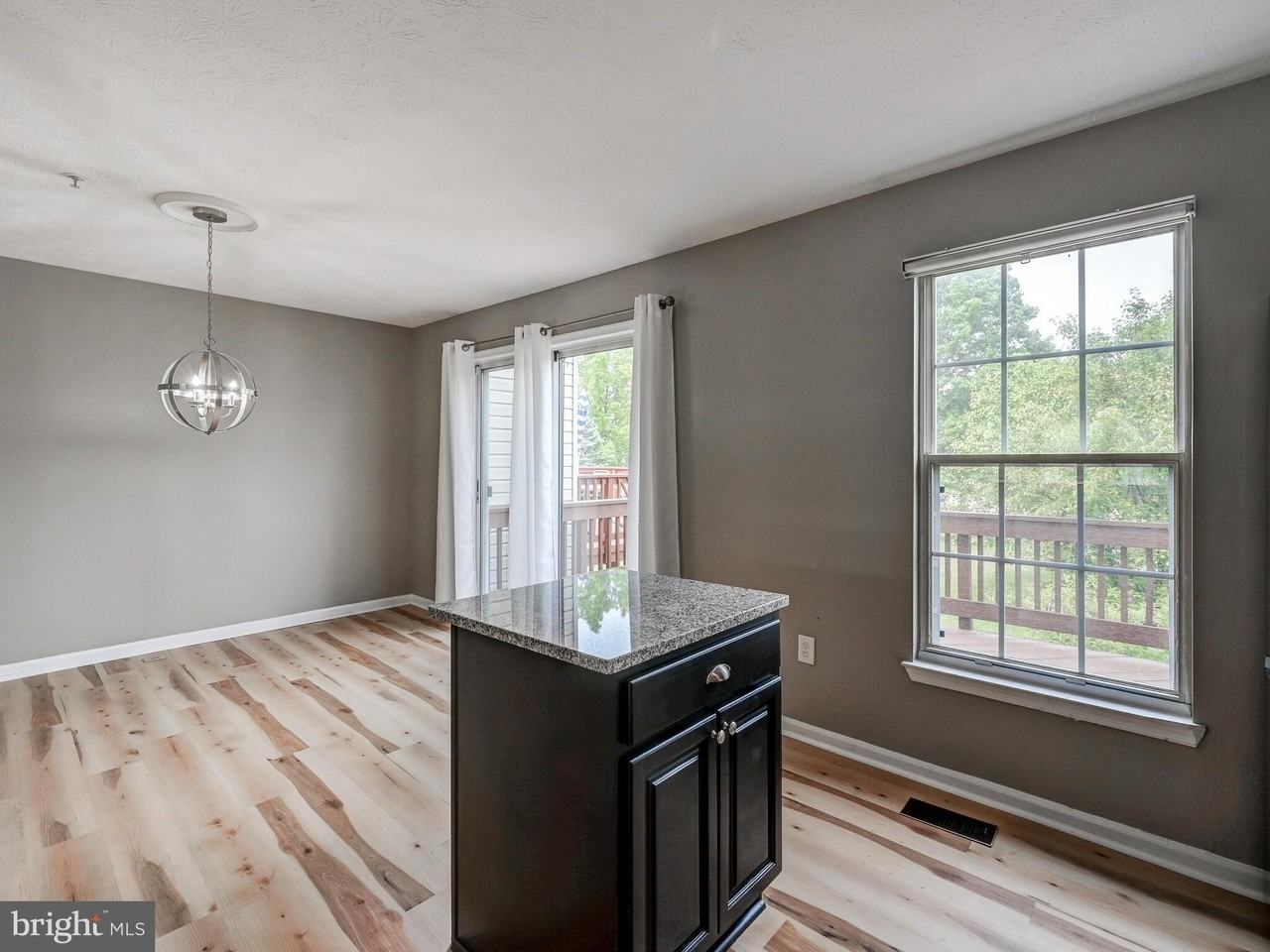 3 Sandview Ct - Photo 6 of 22