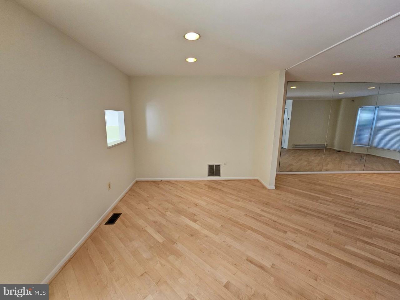 6908 10 Timbers Ln - Photo 6 of 26