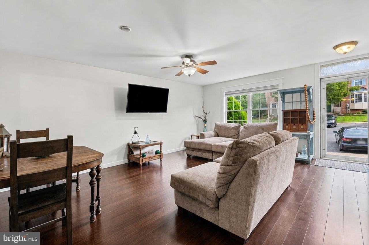 1905 Millington Sq - Photo 3 of 20