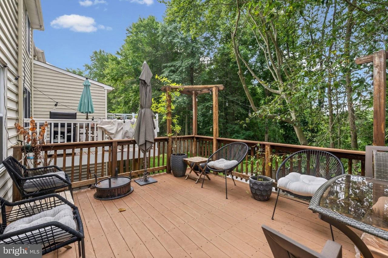 1905 Millington Sq - Photo 6 of 20