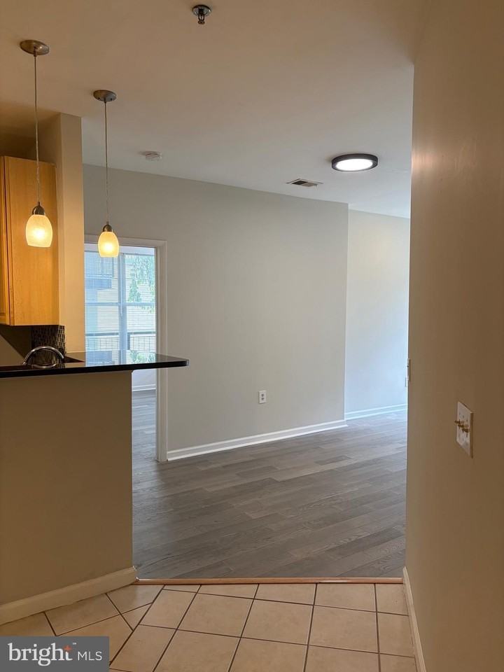 1201 E W Highway #212 - Photo 3 of 38