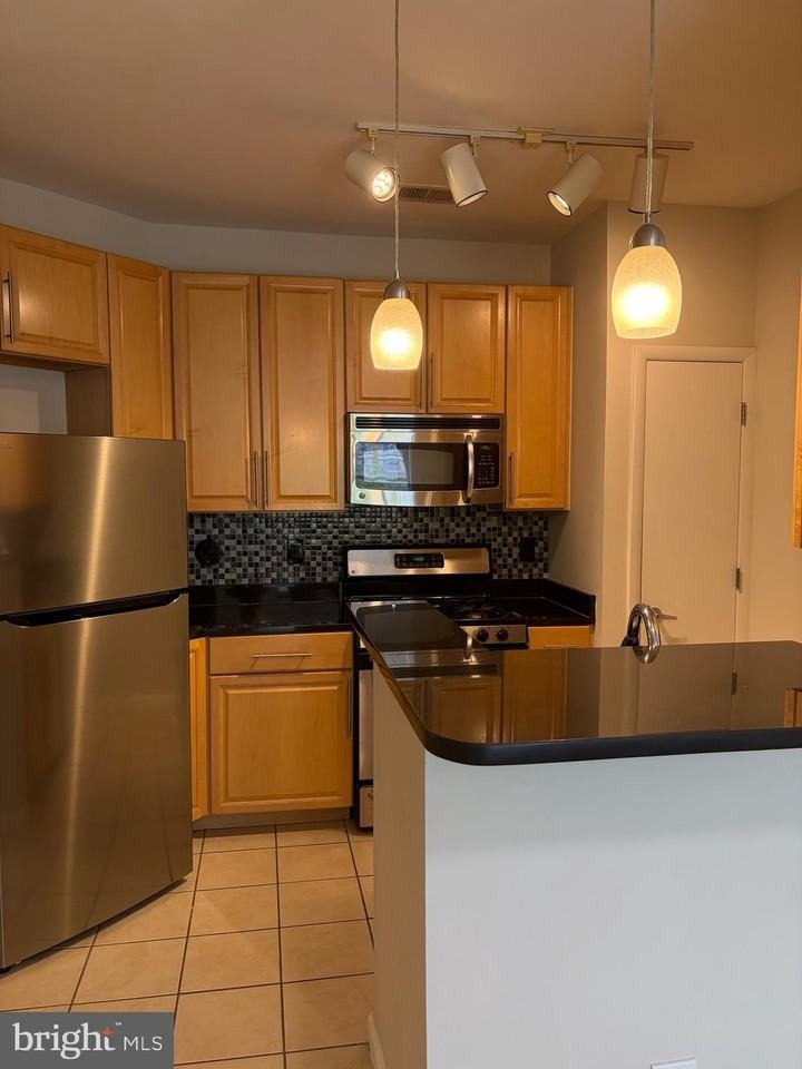 1201 E W Highway #212 - Photo 5 of 38