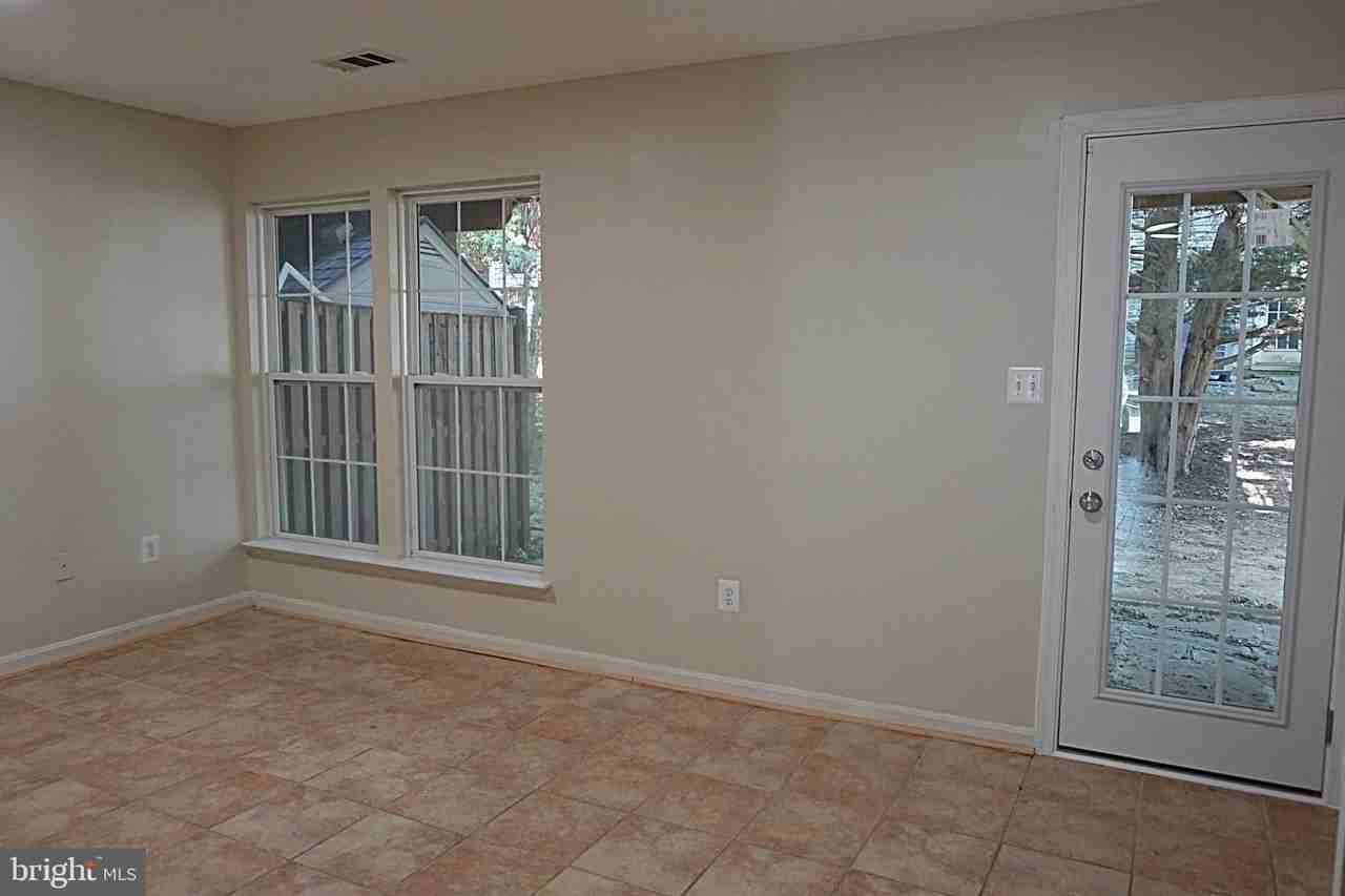 20601 Duck Pond Pl #601 - Photo 5 of 40
