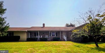 featured image of 135 Hancock Ln