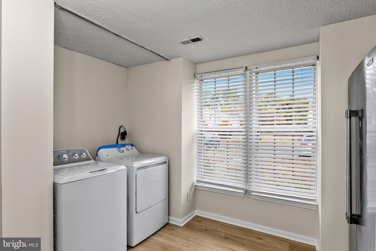 127 Villa Knoll Ct - Photo 7 of 24