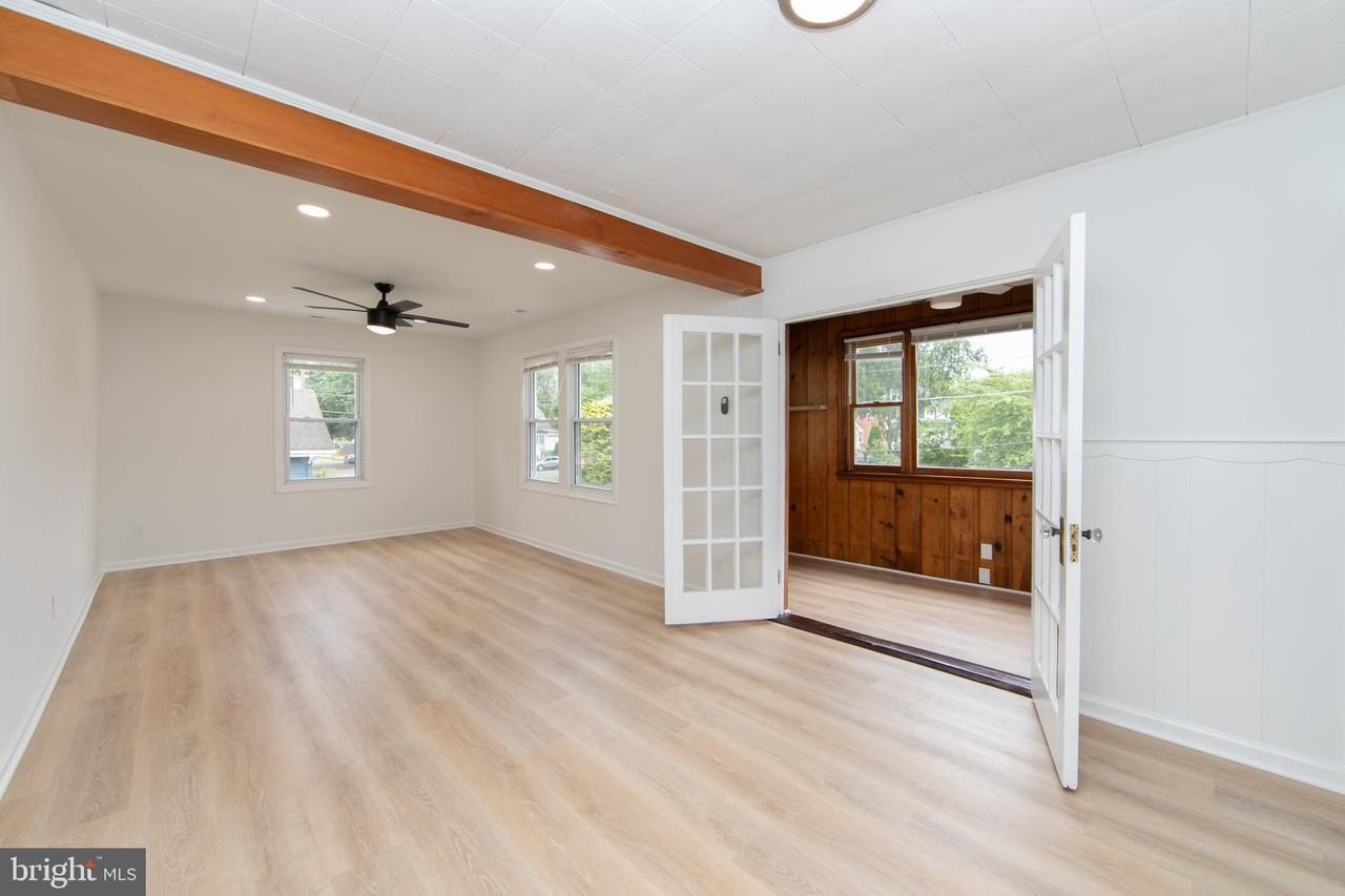 312 4th Ave - Photo 3 of 24