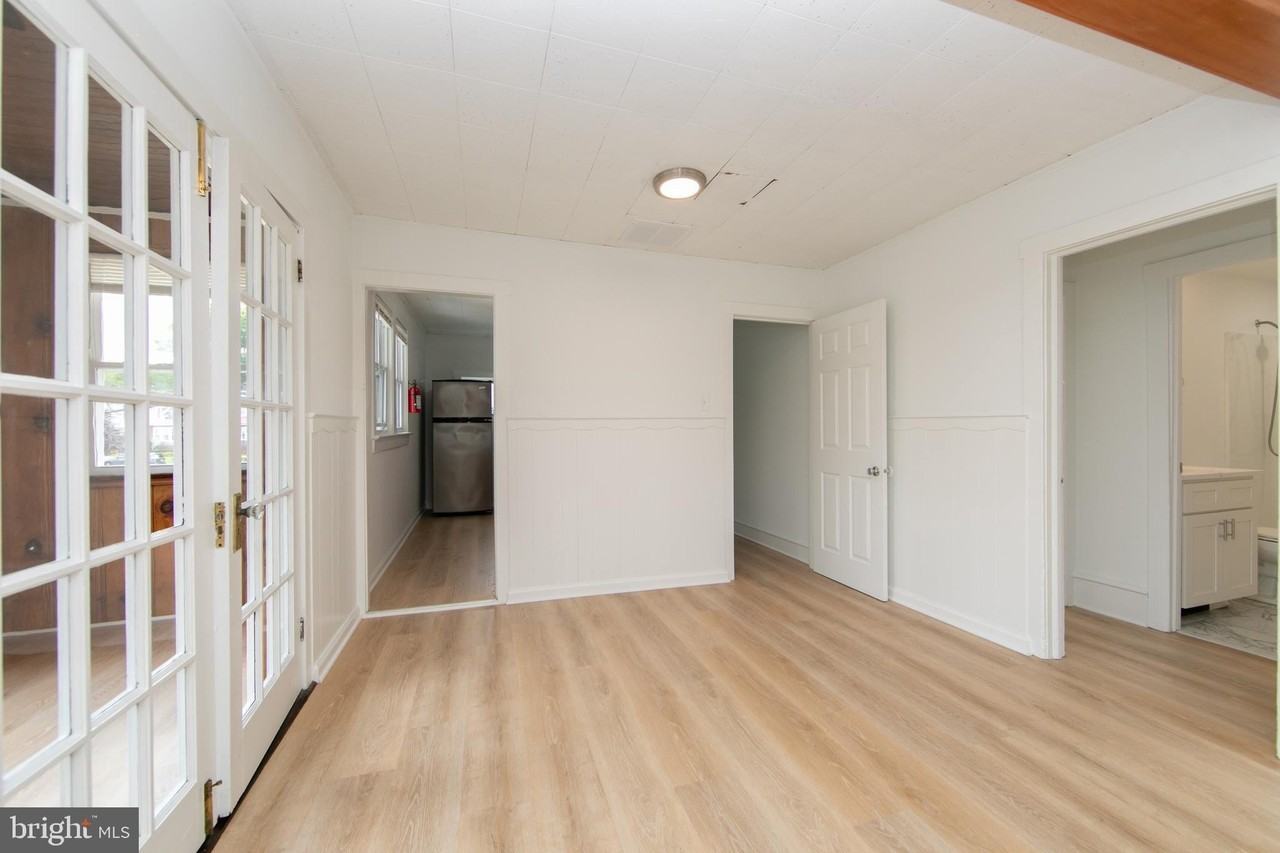 312 4th Ave - Photo 6 of 24