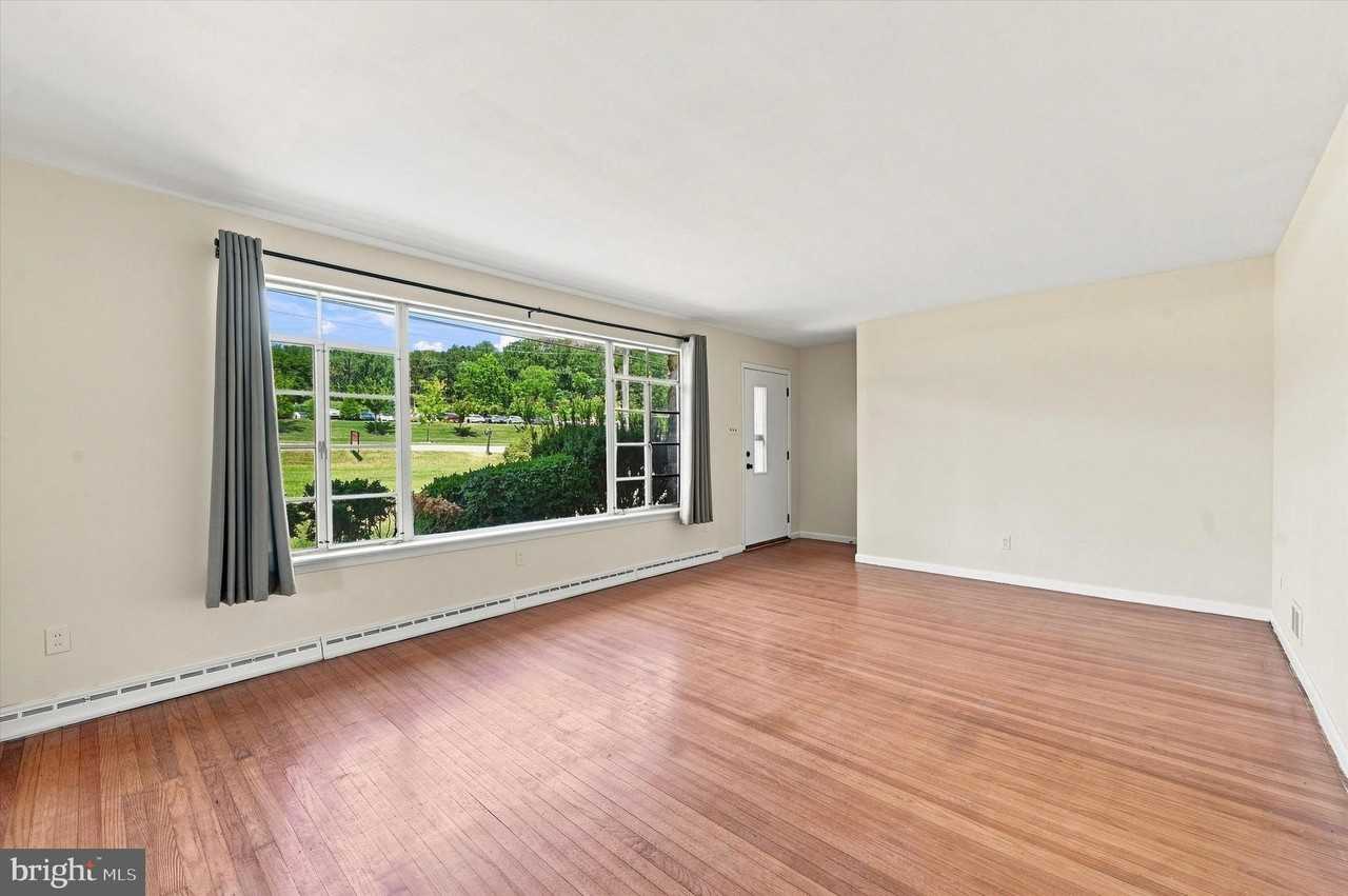 4022 W Chester Pike - Photo 3 of 25