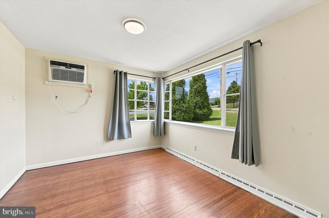 4022 W Chester Pike - Photo 5 of 25