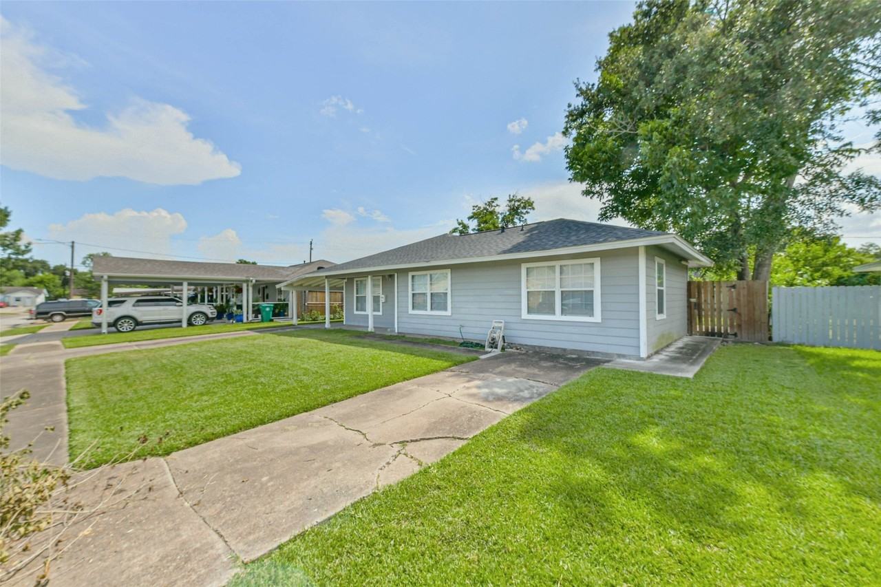 938 Vivian Ave - Photo 4 of 26