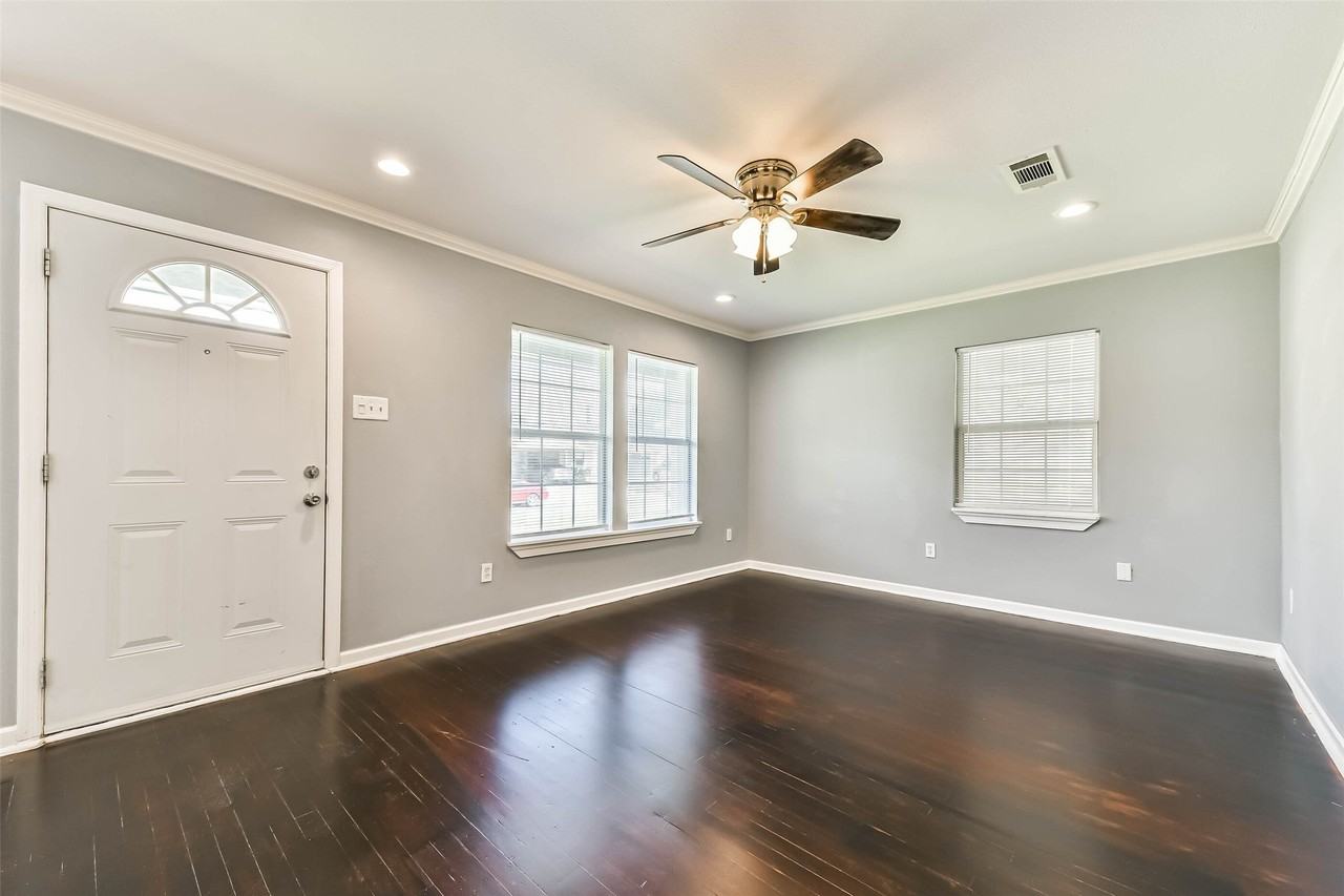 938 Vivian Ave - Photo 6 of 26