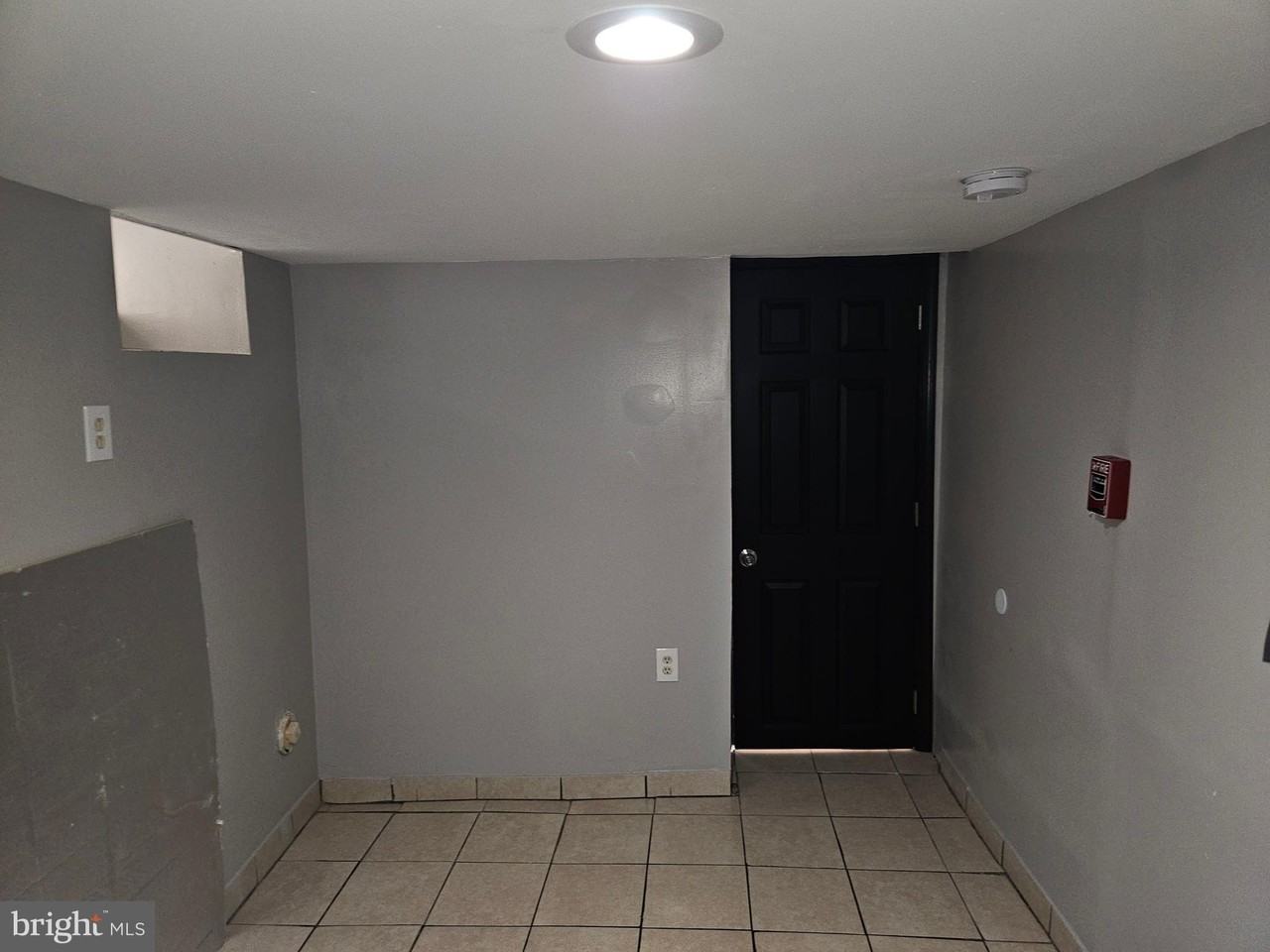 3008 N 7th St #A - Photo 3 of 15