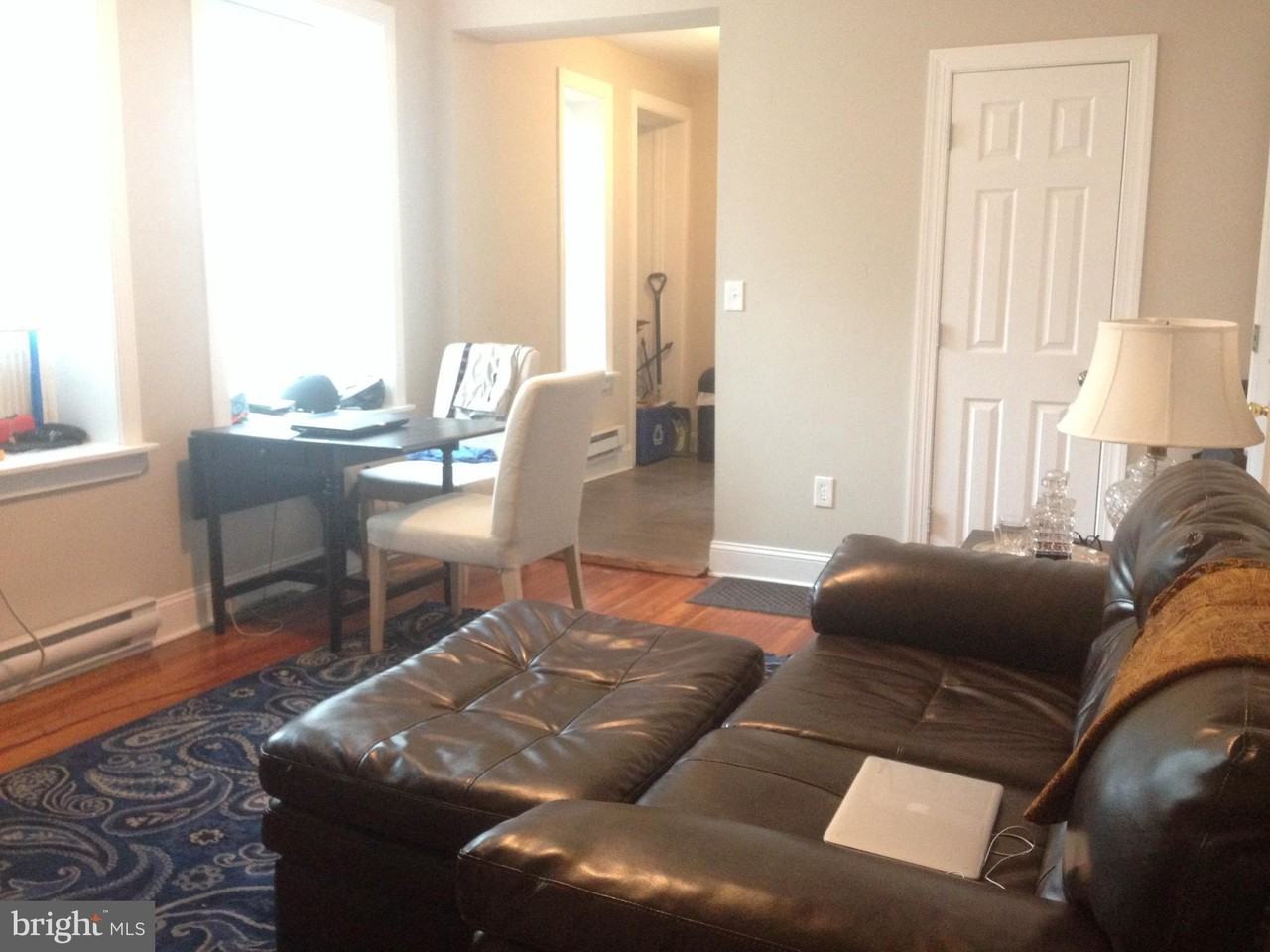 1527 Spruce St #31A - Photo 3 of 5