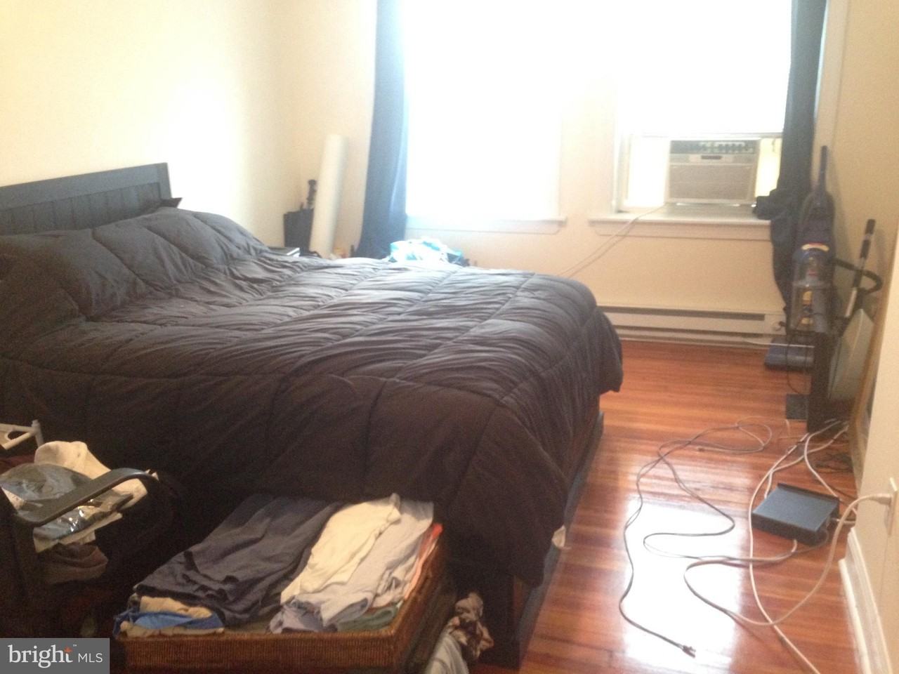 1527 Spruce St #31A - Photo 4 of 5