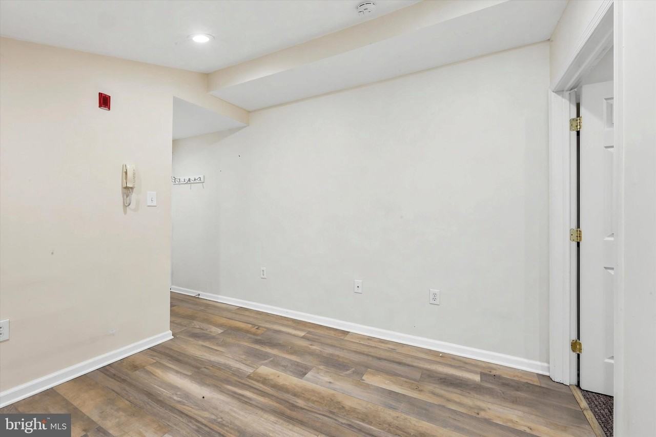 33 S 19th St #2 - Photo 3 of 15