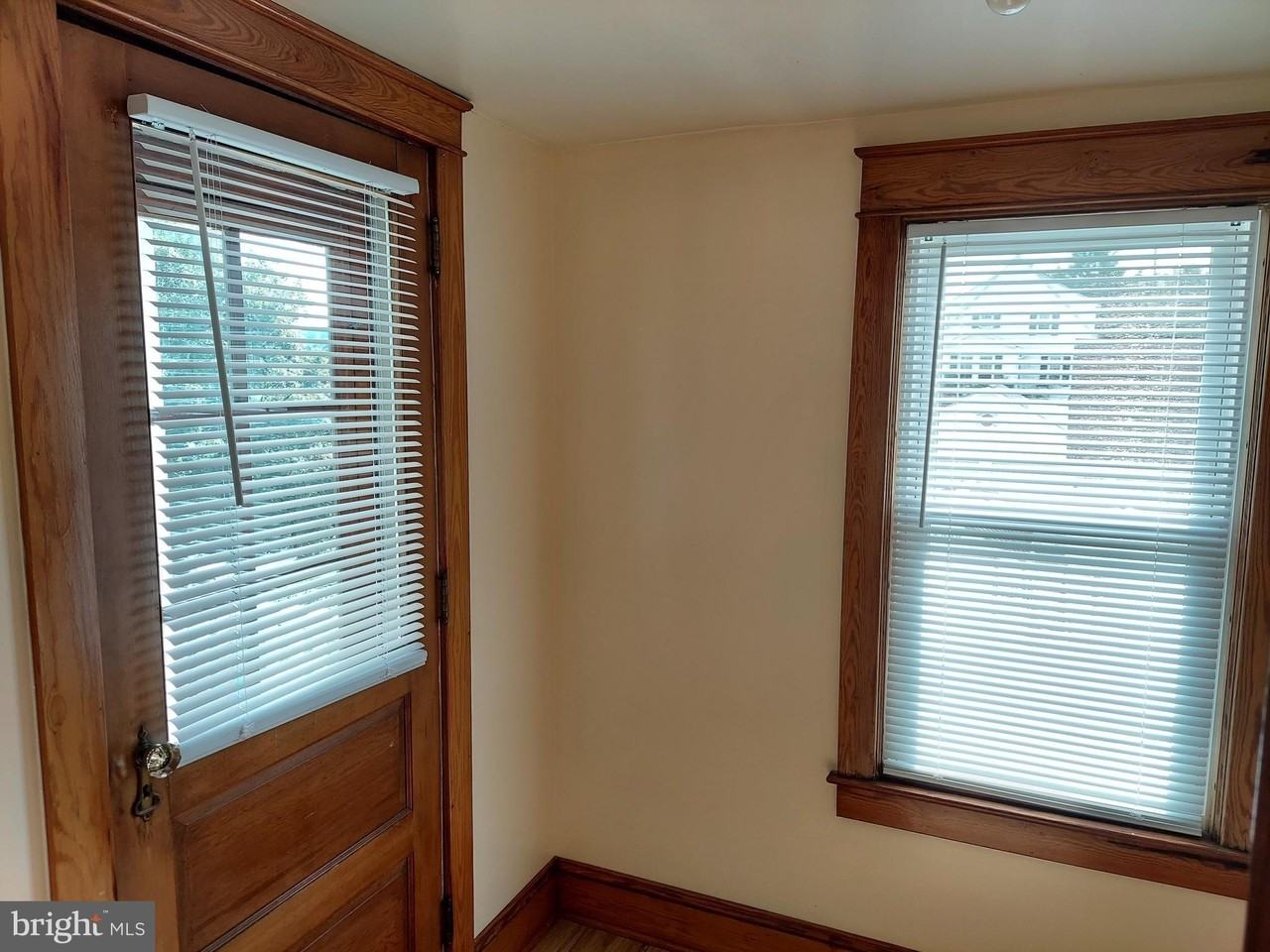 393 S Main St - Photo 7 of 14