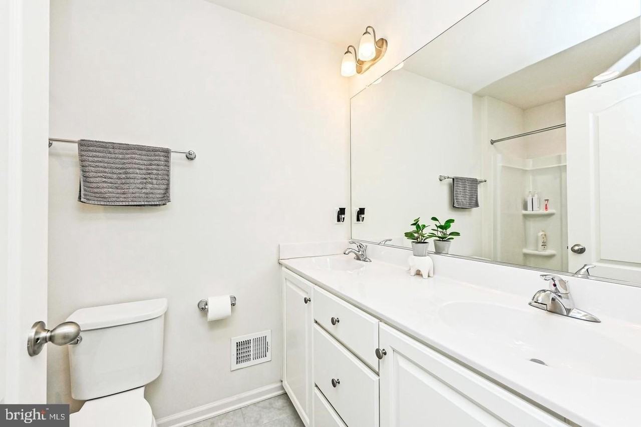 106 Alliance Ct - Photo 7 of 16