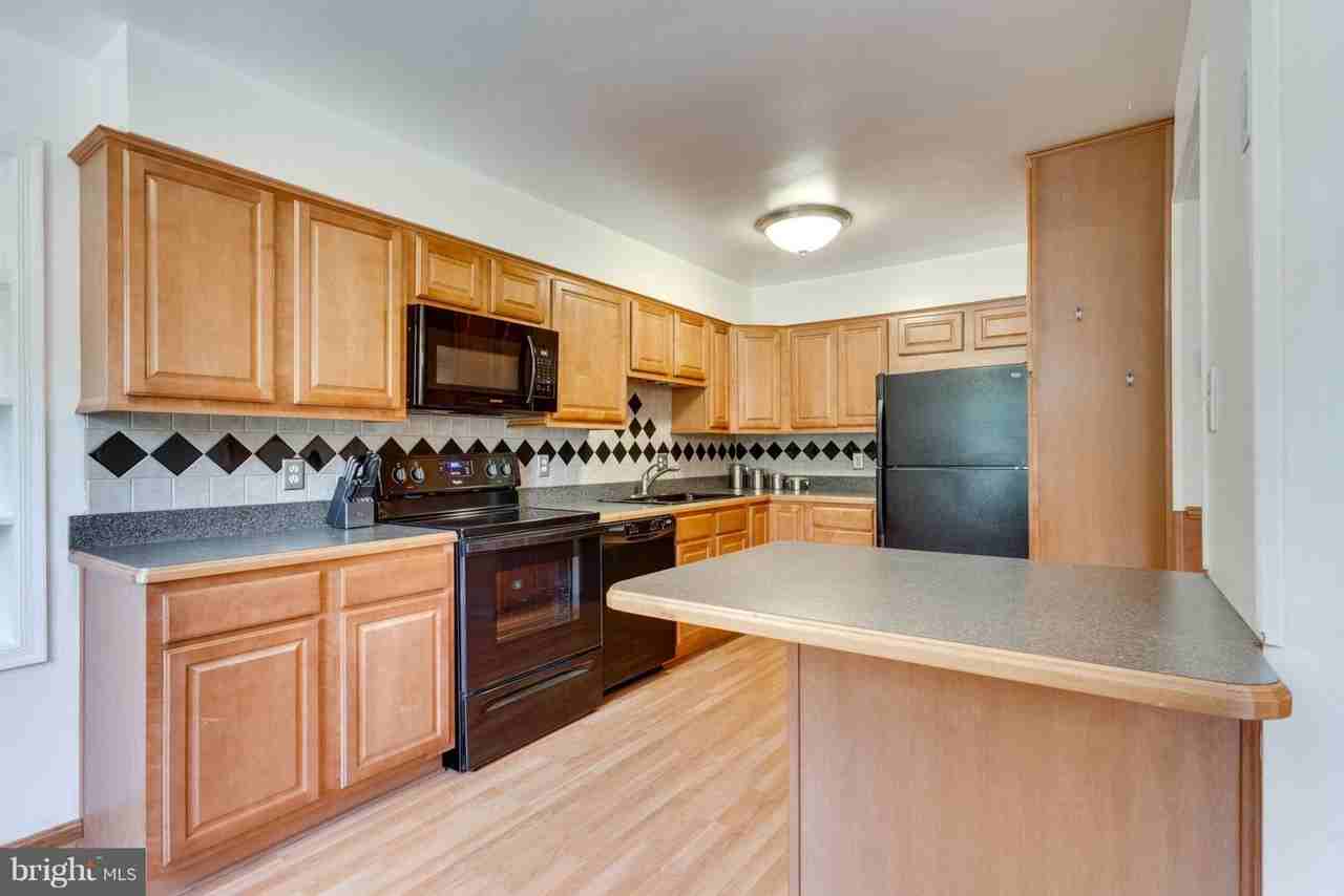 9427 Cherwek Dr - Photo 2 of 25