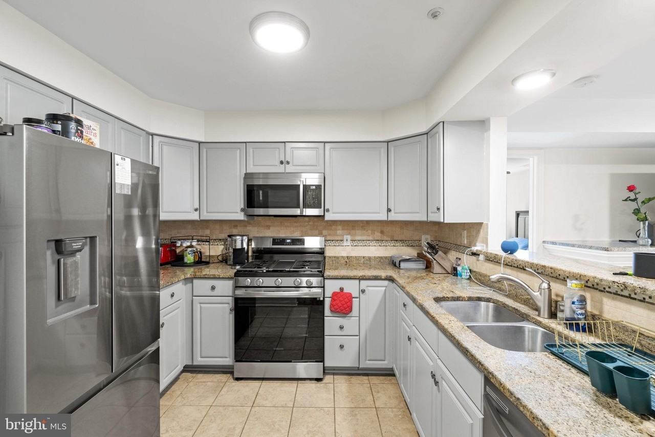 6601 Thackwell Way Unit I #3I - Photo 7 of 22