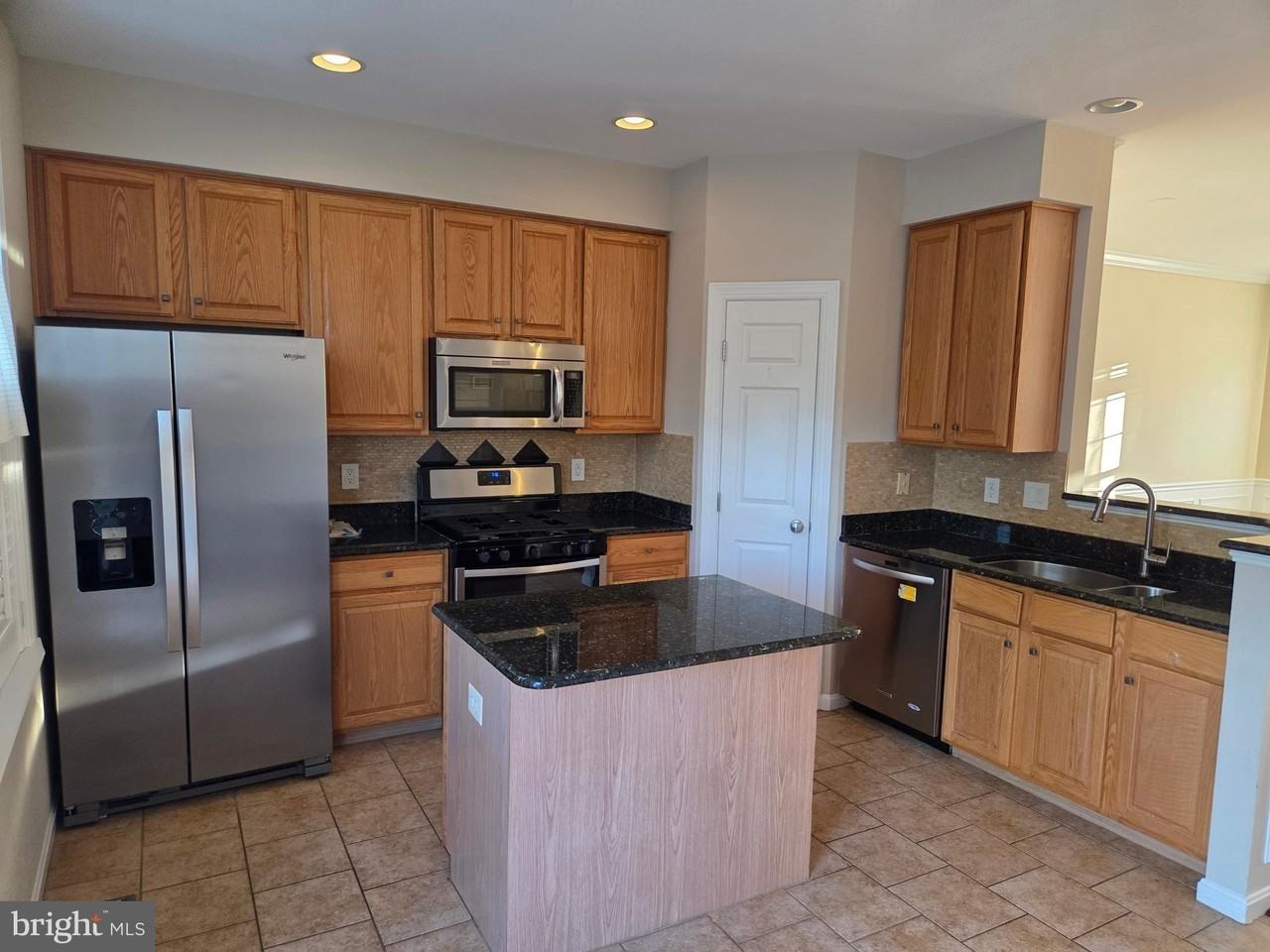 5504 Sacramento Mews Pl - Photo 3 of 43