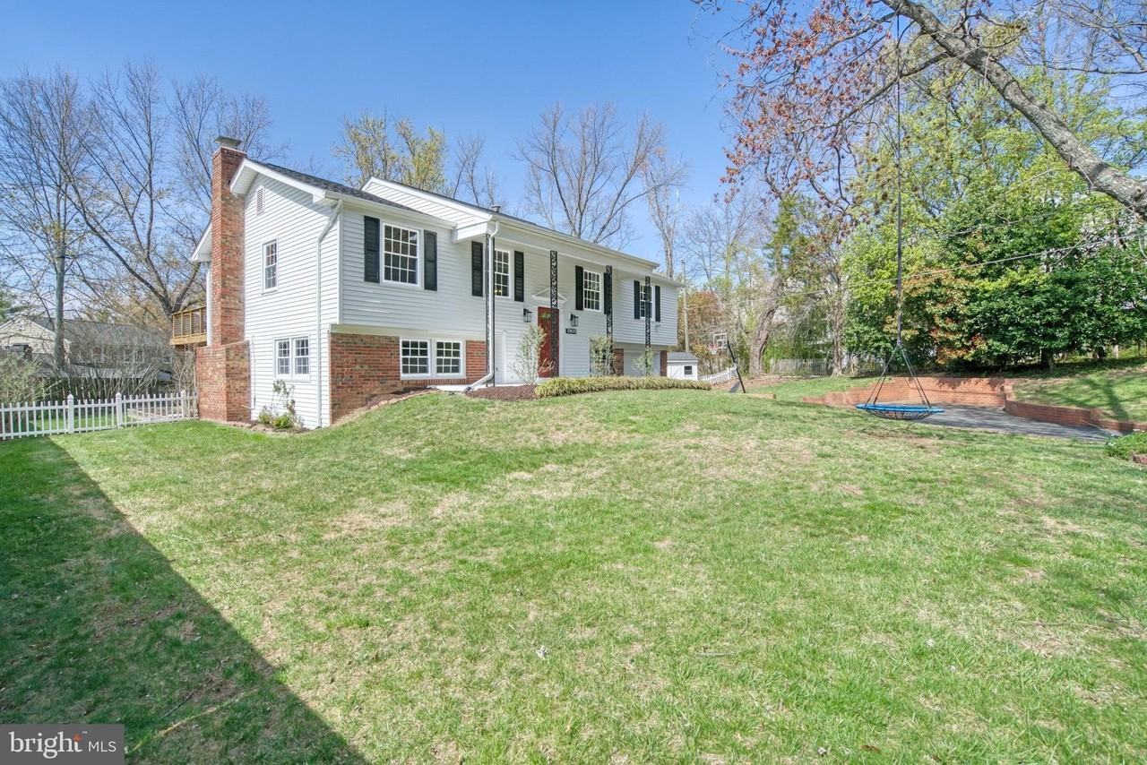 12805 Point Pleasant Dr - Photo 5 of 50