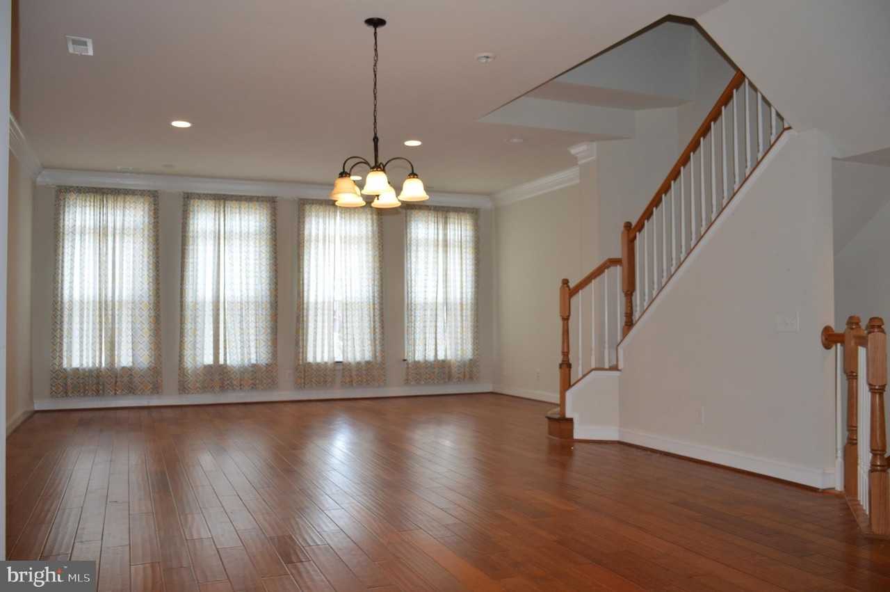 3059 Waterloo Ln - Photo 6 of 22