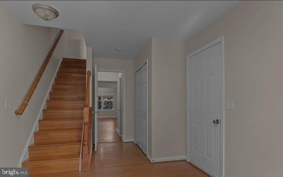 18763 Trident Sq - Photo 4 of 41