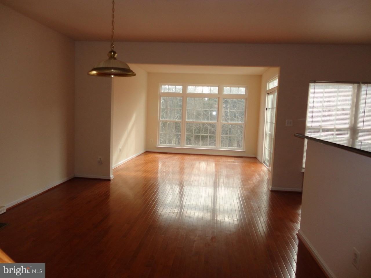 24656 Kings Canyon Sq - Photo 7 of 50