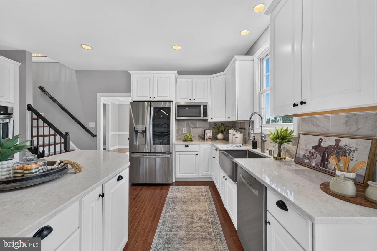 18616 Foggy Bottom Rd - Photo 5 of 50