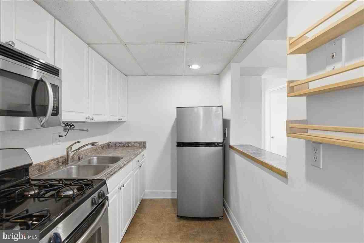 116 N Indian Aly #203 - Photo 3 of 27
