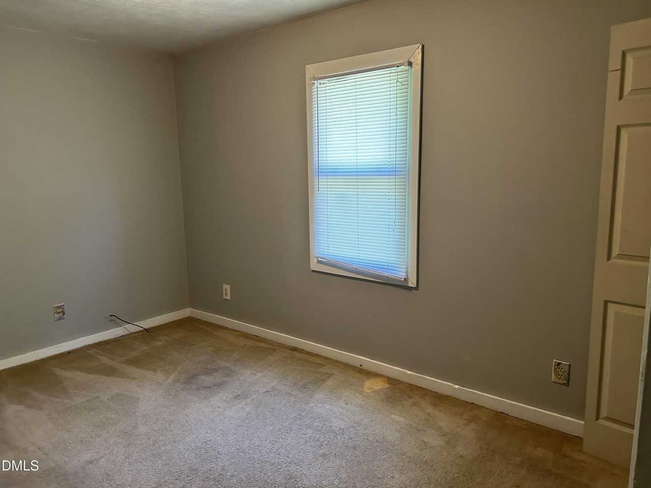 1032 Little Ave #B - Photo 4 of 5