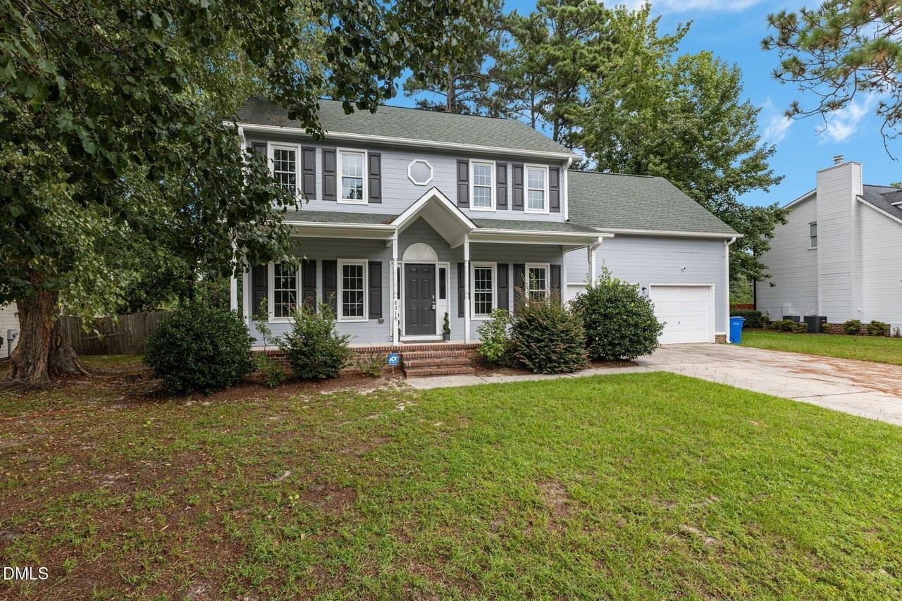 8318 Umstead Rd - Photo 5 of 40