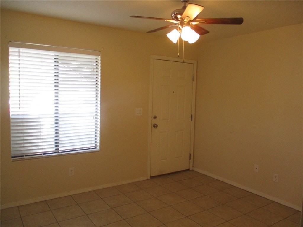 2801 Paloma Senda Apt D - Photo 4 of 18