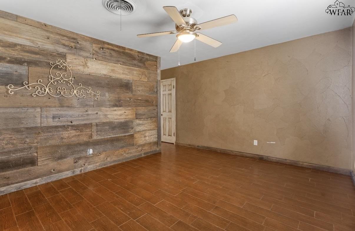 3406 Arthur St - Photo 6 of 32
