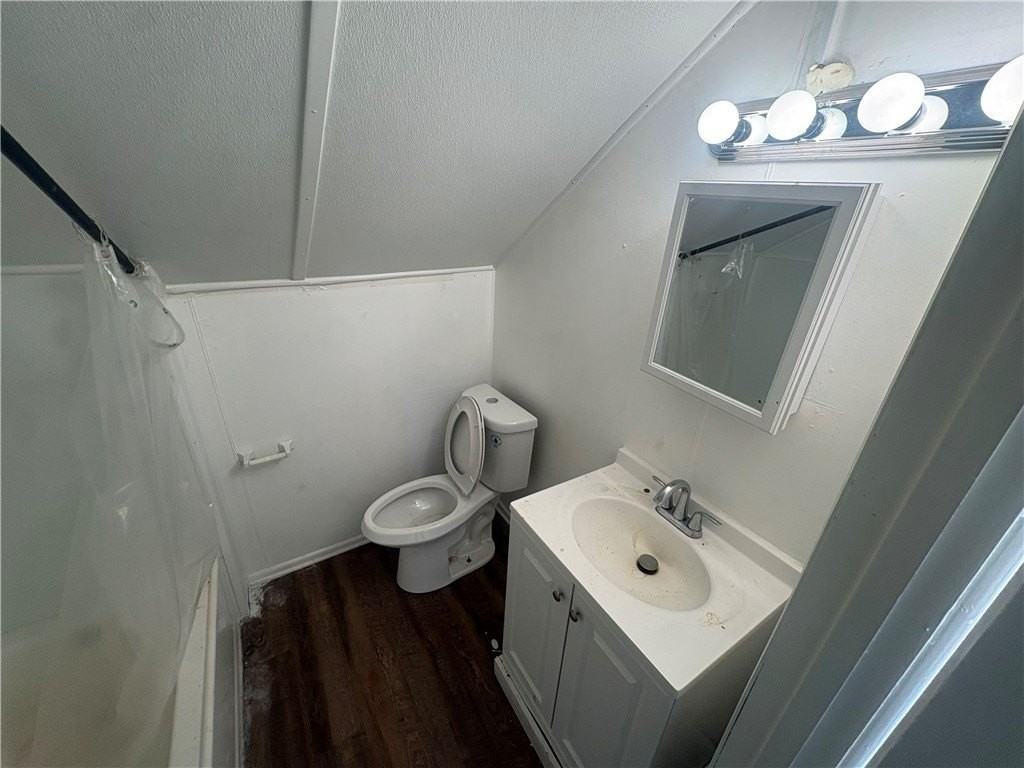 726 Large Ave #C - Photo 3 of 8